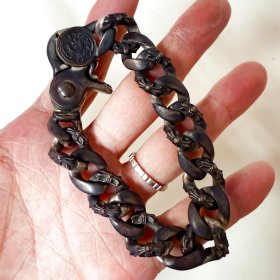 クロムハーツのくすみや黒ずみ、酸化による錆等が気になる方にお勧めの透明コーティング♪