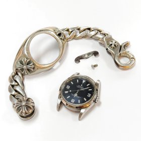 ロレックス エクスプローラー / クロムハーツ ウォッチケース 留具 欠損 製作 修理(前編)☆