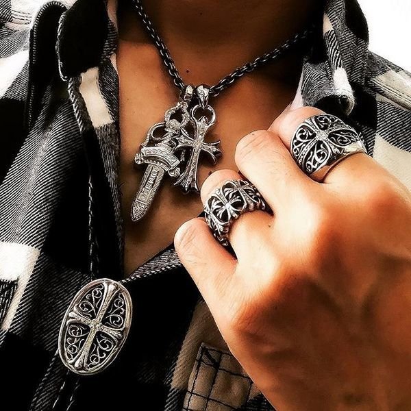 オーバルクラシックループタイ パヴェダイヤ