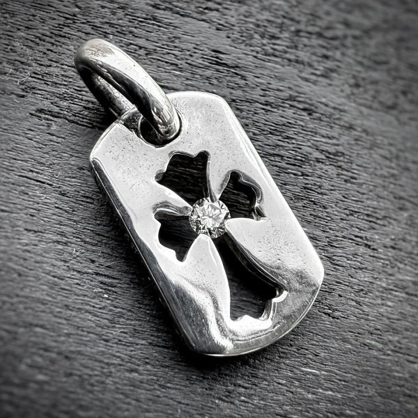 画像2: CHROME HEARTS クロムハーツ カットアウトクロス ドッグタグ タイニー ダイヤモンド | 251110