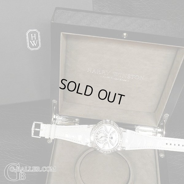 HARRY WINSTONの純正BOXが付属致します。