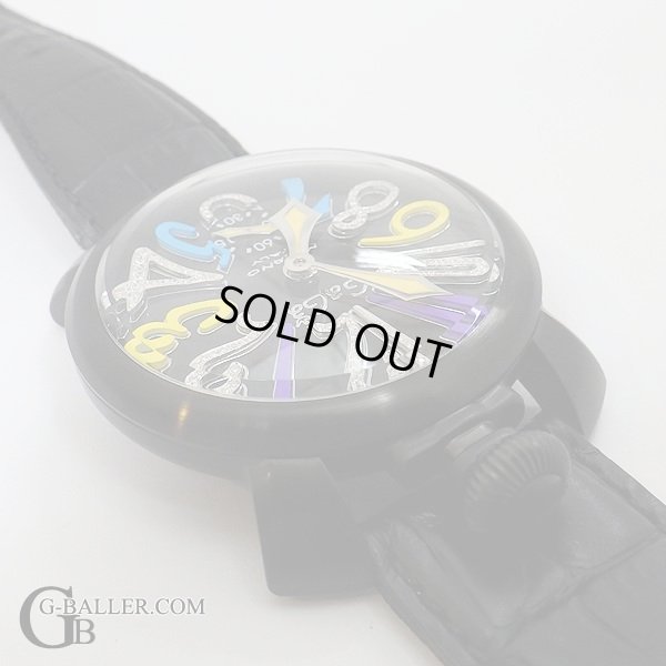 マルチカラーの文字盤がとてもオシャレです!!