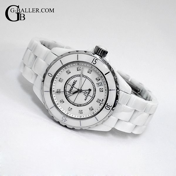 シャネルJ12 ホワイトセラミック