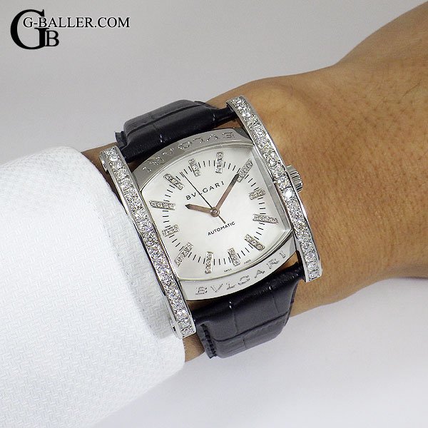 ビジネス・プライベートの両方で着用が可能です。