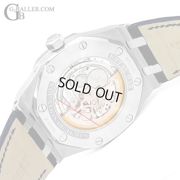 自社製キャリバー2120/2808を搭載