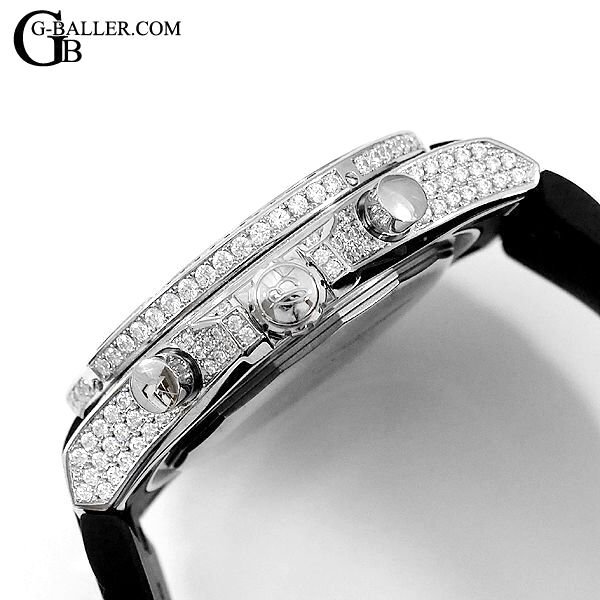 ケースサイドもダイヤモンドを敷き詰めてカスタム致します。