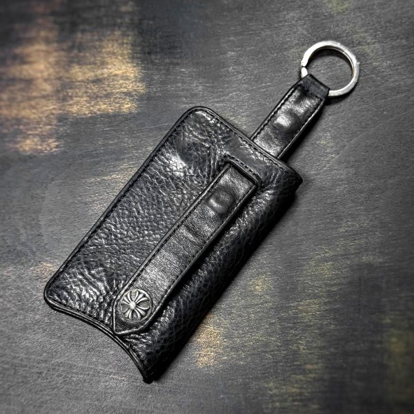 画像2: CHROME HEARTS クロムハーツ レザーキーケース 黒 ヘビーレザー クロスボタン | W3-250819