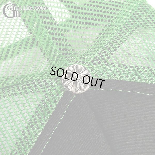 クロスボールのコンチョ付きです。