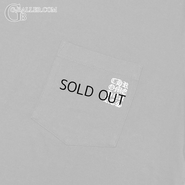 ポケットにはクロスレターの刺繍