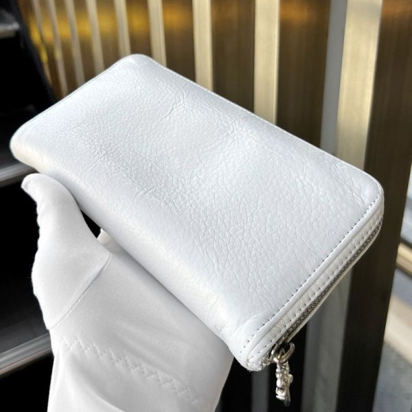CHROME HEARTS 財布 レザー 染め直し 白