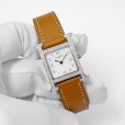 画像9: Hermes H Wath PM HH1.210 Pave Diamond White Dial Gold Brown Leather Strap