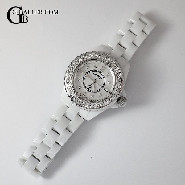 CHANEL J12 ダイヤベゼル ホワイト 33mm