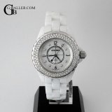 J12 33mm ホワイトシェル8Pダイヤ ベゼルダイヤ ホワイト H2422 CHANEL