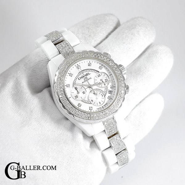 シャネル時計の人気モデルJ12クロノグラフ