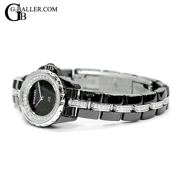 ブレスセンターにもダイヤが留められてます