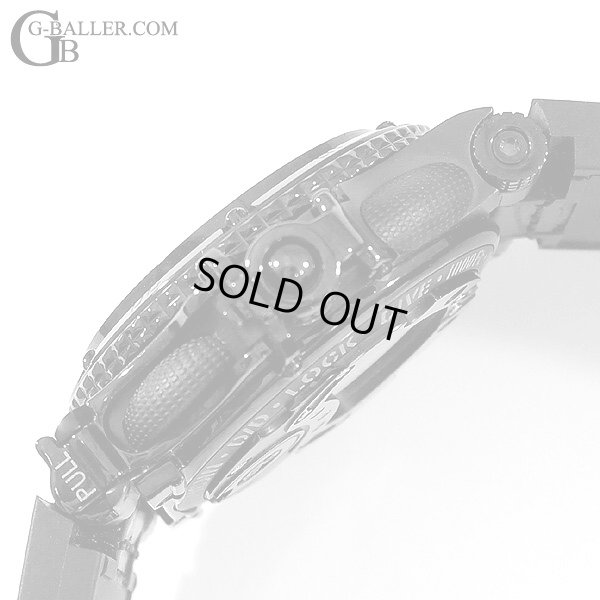 リューズガードも綺麗な状態です。