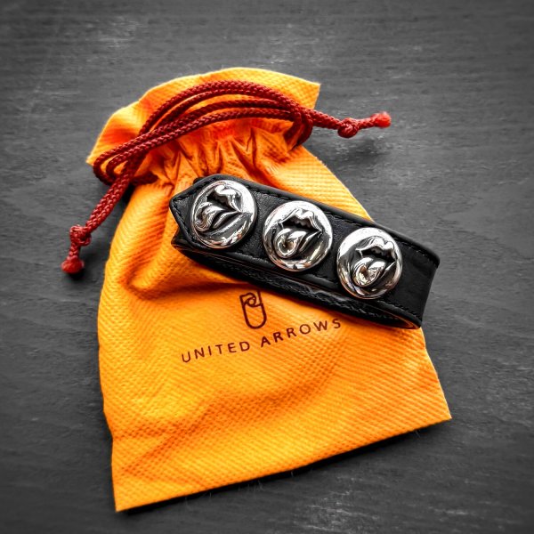 画像5: 【激レア / 極美品】CHROME HEARTS クロムハーツ ローリングストーンズ リップ＆タン 3ボタン 2スナップ 黒 レザーブレスレット | 250804