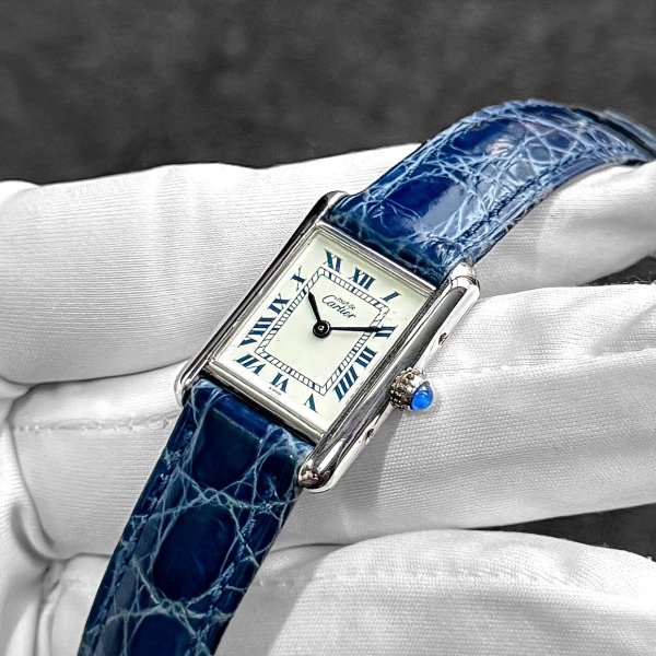 画像2: CARTIER カルティエ マストタンク 6057002 ブルーインデックス ホワイトローマン SM シルバー  | 250801