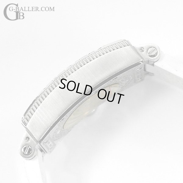 ケース横も綺麗な状態です。