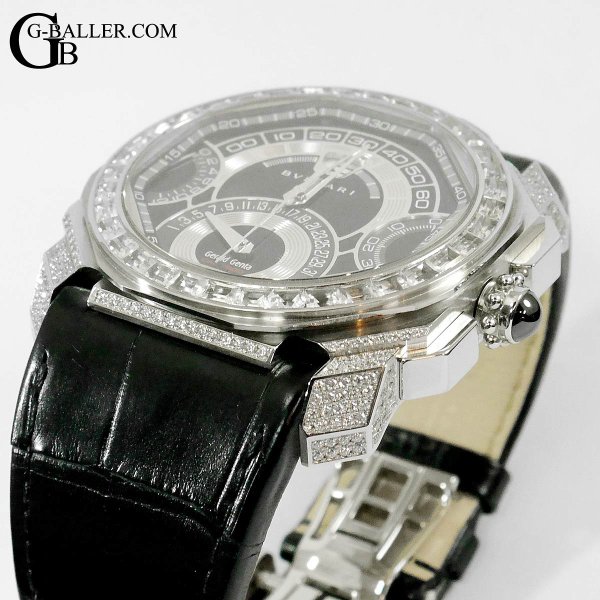 ケース上下とラグにもダイヤ加工を施しました。