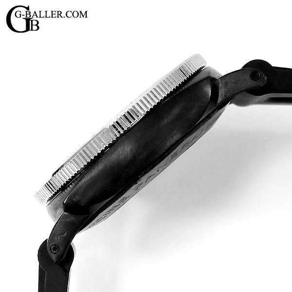 ベゼル以外の全面にPVDコーティングを致します。