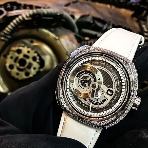 ブランド時計へのアフターダイヤはお任せ下さい。