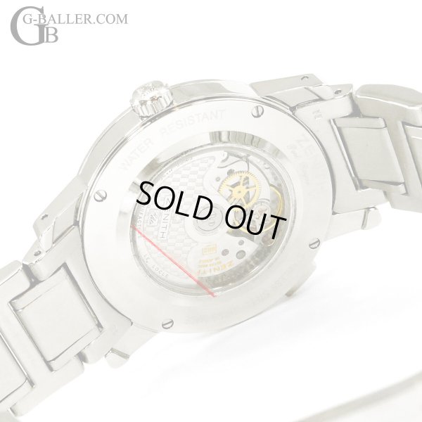 ゼニスを代表するムーブメント「エリート」を搭載したモデルです。