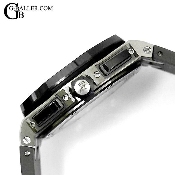 傷も無いほぼ新品同様のオフショアクロノグラフ