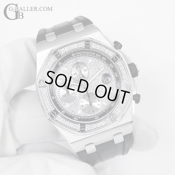 ベゼルと文字盤にダイヤが埋め尽くされたパヴェダイヤモデル