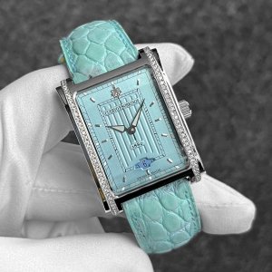 画像: Cuervo y Sobrinos Prominente Date Ice Blue Dial & Leather Strap Diamond A1015