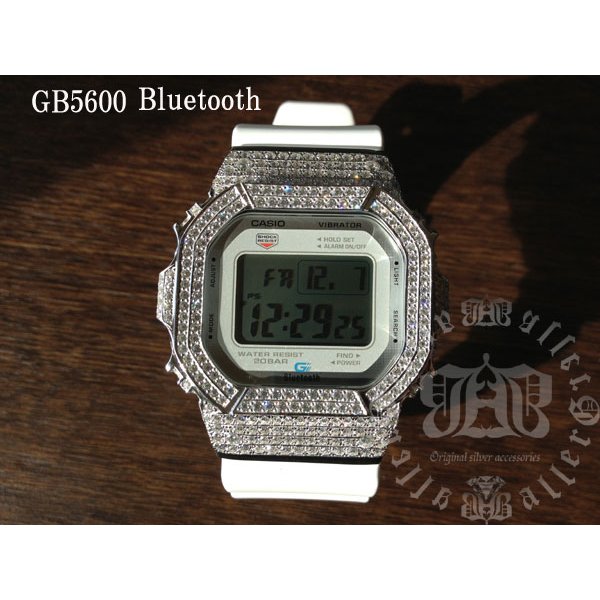 画像1: GB5600aa White レア カスタム 本体セット！！ WHITE DIAMOND Ｇショックカスタム GB BLUETOOTH カスタム 世界初のブルートゥース G-SHOCKカスタム！ (1)