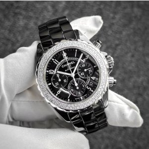 画像: Chanel J12 Chronograph 41mm Black Ceramic Diamond Bezel
