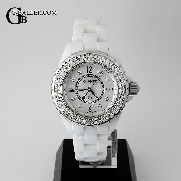 CHANEL j12 33mm ベゼルダイヤ-