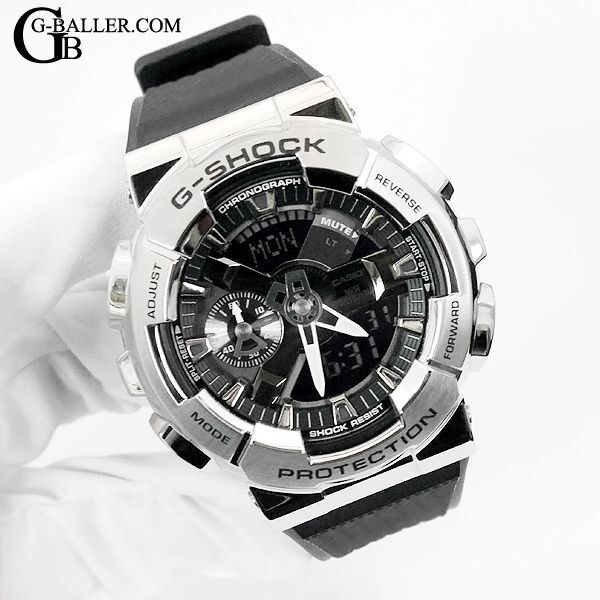 カシオ G-SHOCK G-SHOCK GM-110-1AJF シルバー 国内正規 付属完備品