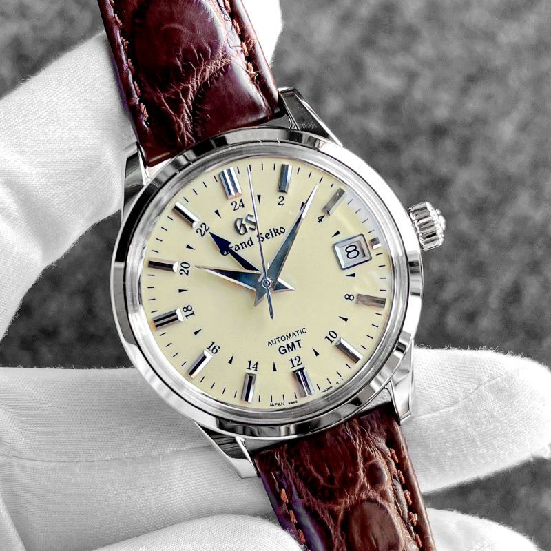 GRAND SEIKO Elegance Collection Mechanical GMT SBGM221 9S66-00A0